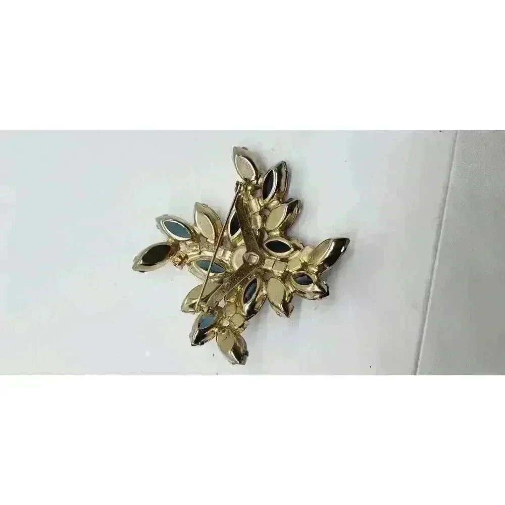 Vintage Brooch Blue & White Moonstone Moonglow Cats Eye & Rhinestone Starburst